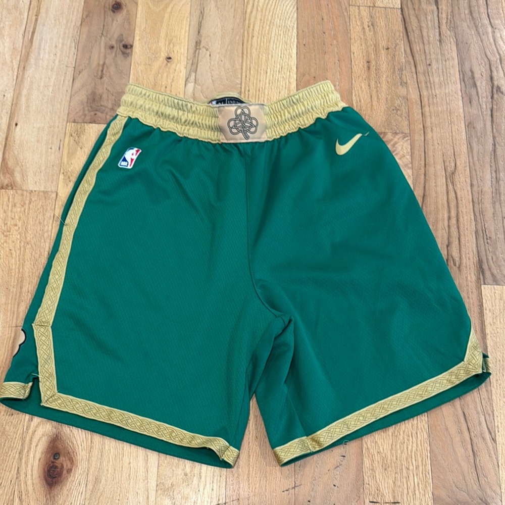 Boston Celtics Basketball Game Shorts Nike Green Gold Trim St Pats Men 34 Large